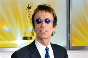 Robin Gibb plant Comeback