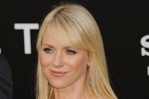 Naomi Watts: Kinder halten fit