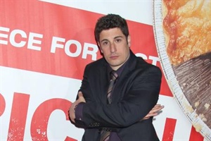 Jason Biggs schätzt 