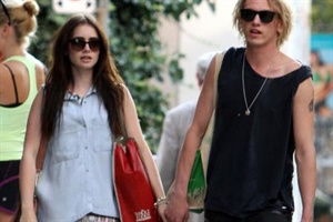 Lily Collins und Jamie Campbell Bower ein Paar?