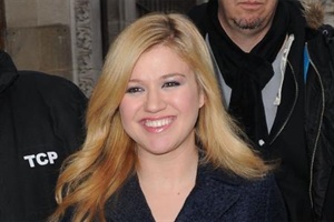 Kelly Clarkson sieht Hochzeit locker