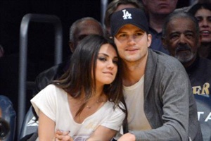 Ashton Kutchers Affäre warnt Mila Kunis