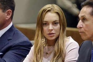 Lindsay Lohan: Mit Tränen in den Entzug