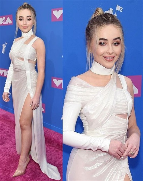 Sabrina Carpenter in Versace